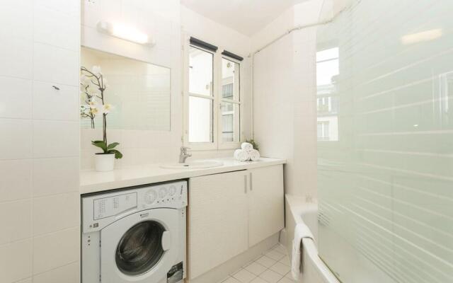 La Seine - Notre Dame Private Apartment