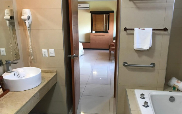 Hostalia Hotel Expo & Business Class