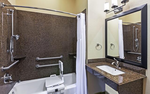 Holiday Inn Express Hotel & Suites BEAUMONT NW by IHG