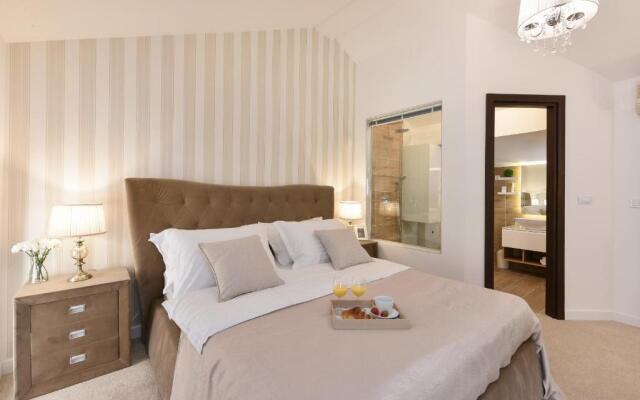 Harvey's luxury rooms