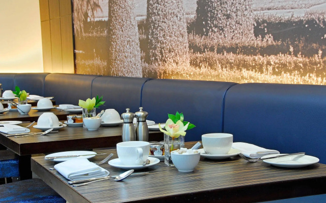 Montcalm Mayfair, Autograph Collection