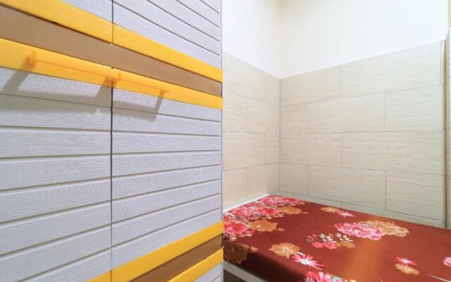 Eiffel Residence Tarakan - Female Only