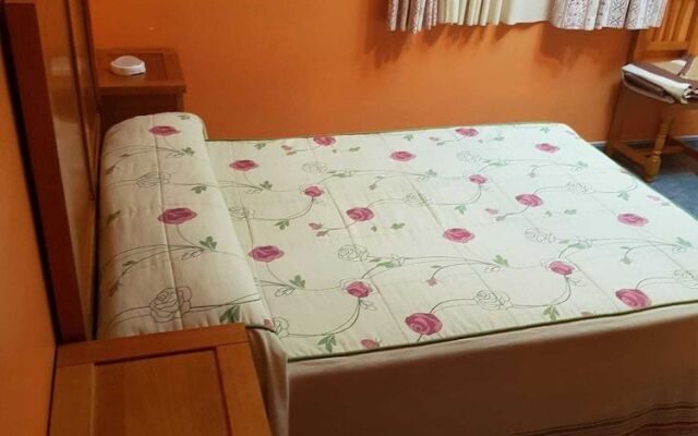 Hostal - Restaurante Carmona