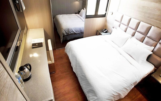 Royal Group Hotel Ho Yi Branch