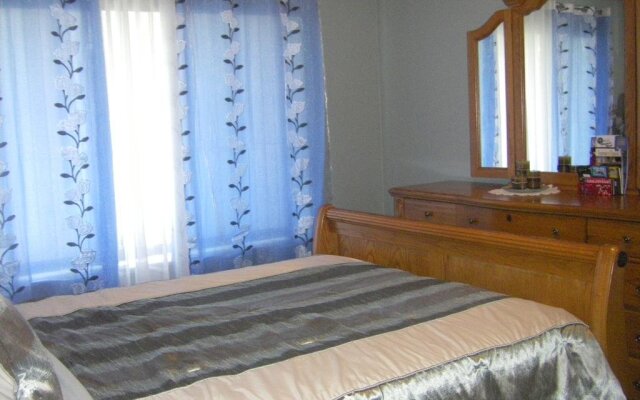 Aurora's Bed and Breakfast