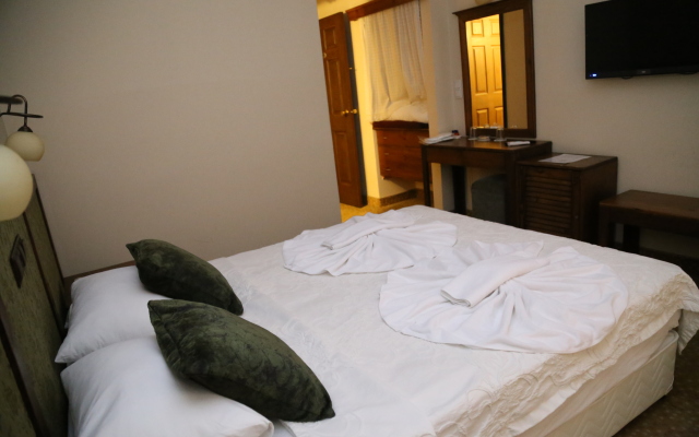 Harman Hotel