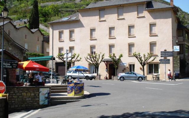 Hôtel des Bateliers