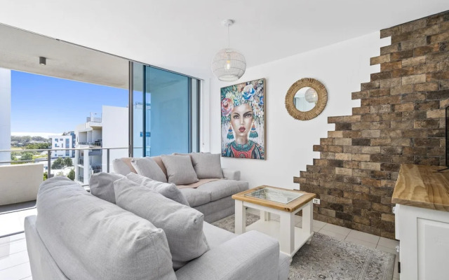 Harbour Quays Apartments