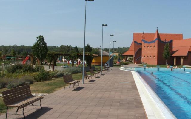 Kis Teniszház