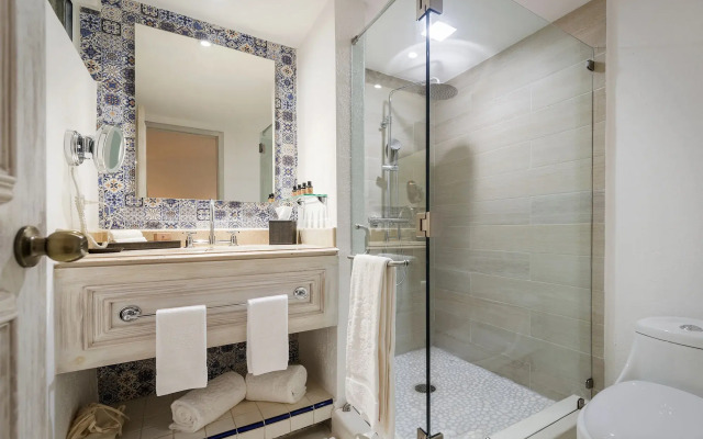 Mar del Cabo By Velas Resorts