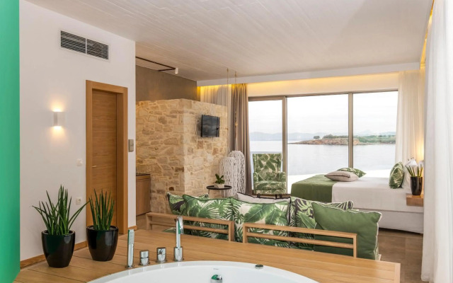 Kalamaki Luxury Suites