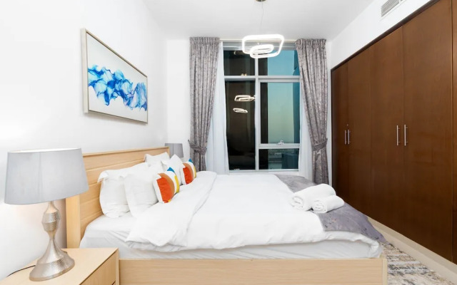 Whitesage - Sophisticated and Homey apartment Near to Metro