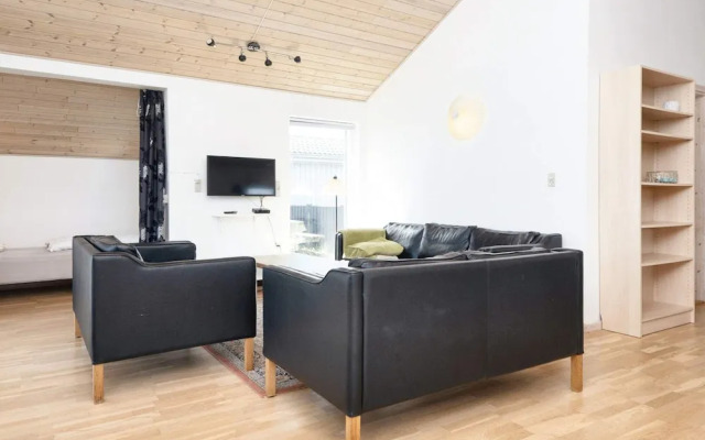 8 Person Holiday Home in Borkop