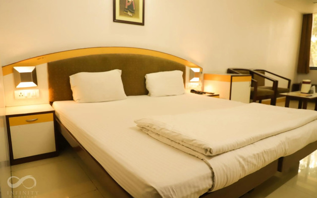 Blue Diamond The Hotel