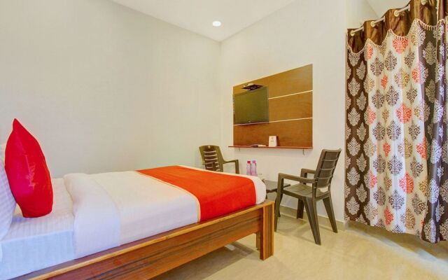 OYO 11670 Hotel Vishnu Priya Residency