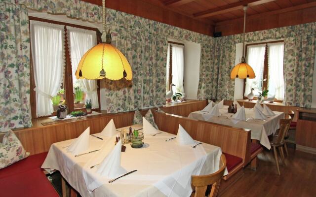 Peaceful Mansion in Inzing With Balcony, Garden,bbq, Heating