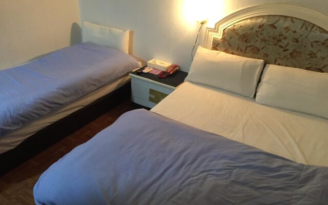 CHEN-FEI Business Hotel