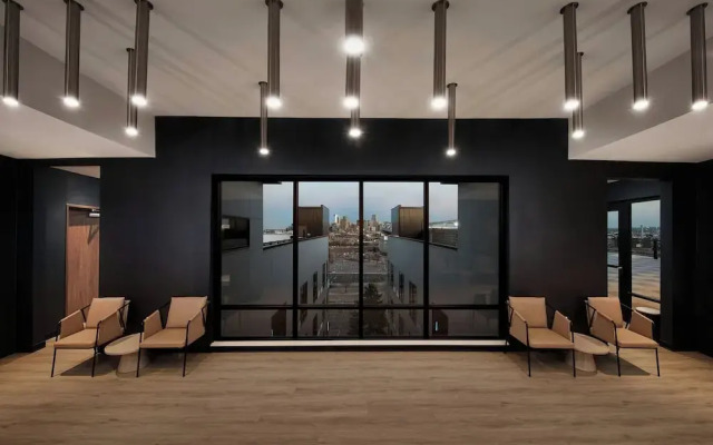 Courtyard by Marriott Denver Downtown Stadium Area