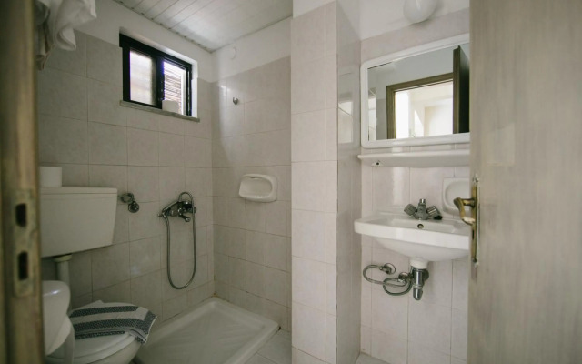 Gorgona Studios and Apartments