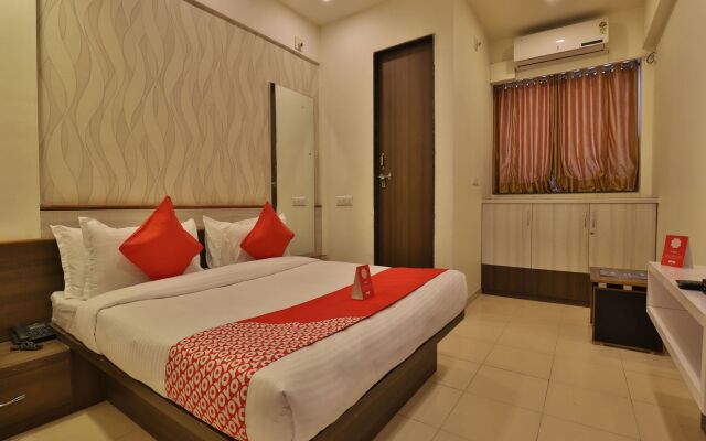 OYO 12147 Hotel Vibrant