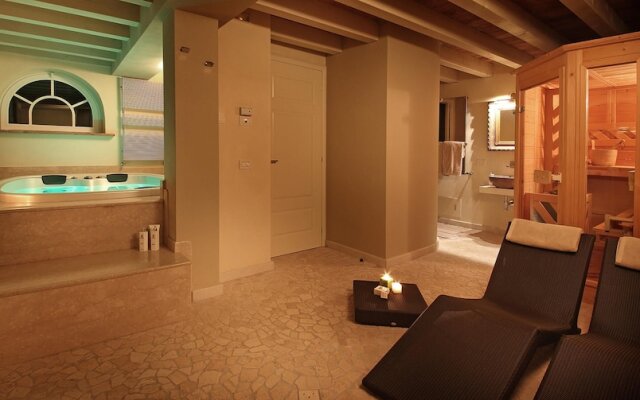 Villa Teodora in Toscolano-maderno