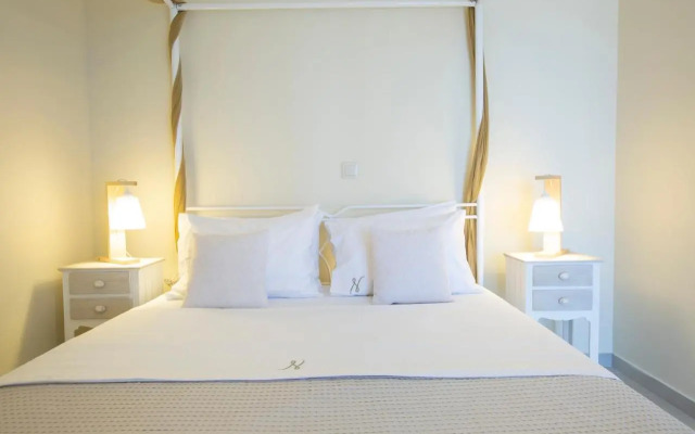 Nikolas Guest House