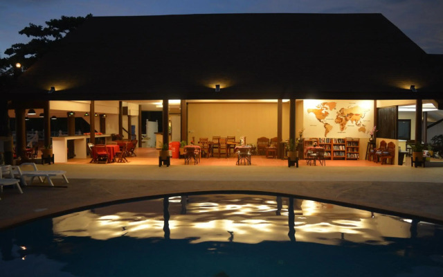 Lanta Il Mare Beach Resort