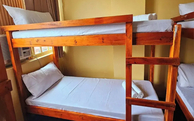 Barelle Hostel, Coffee And Wine Bar