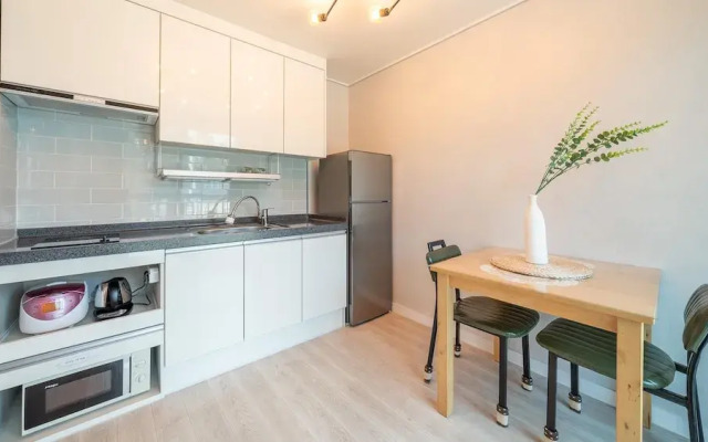 Goseong Araenmaru Pension