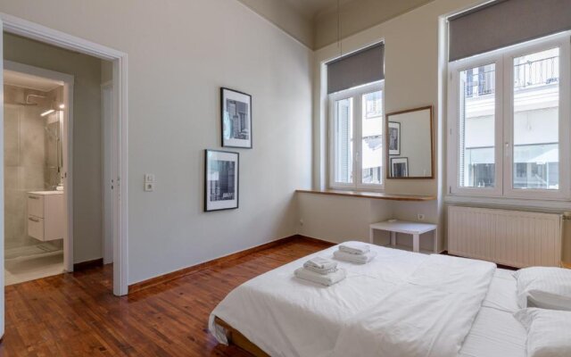 A Beautiful 2 bdr House in the Heart of Plaka