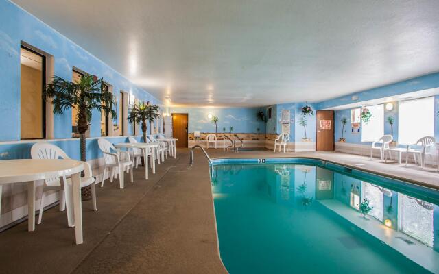 Quality Inn O'Fallon IL - St. Louis