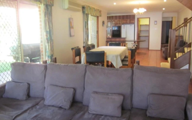 Kingfisher LakeHouse