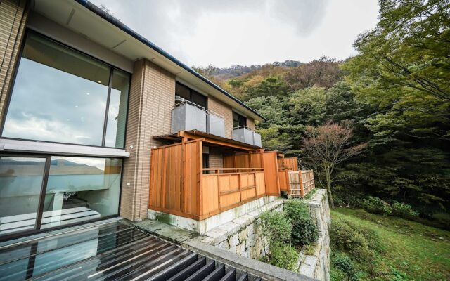 Hakone Shichifukuso