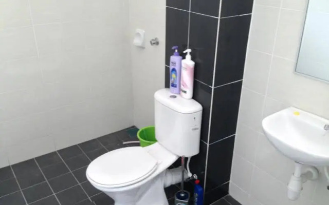 Persona Holiday Home