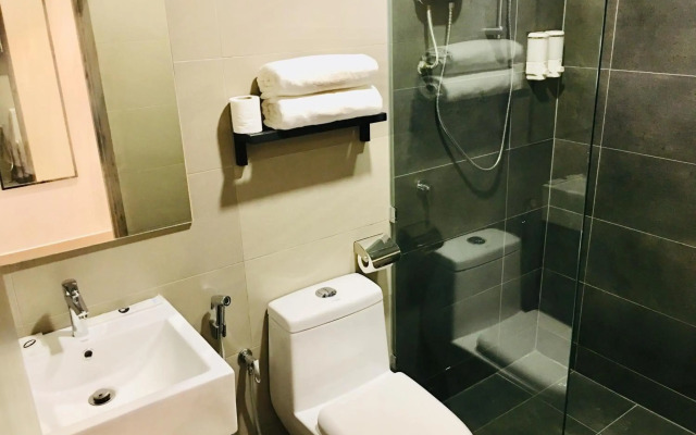 Enclave Business Hotel