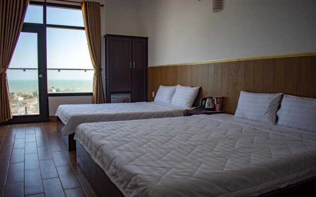 Moon Hotel