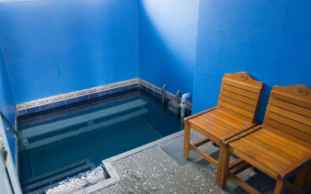 Absolute Lakeview Motel