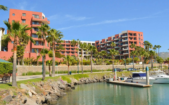 Hotel Coral And Marina