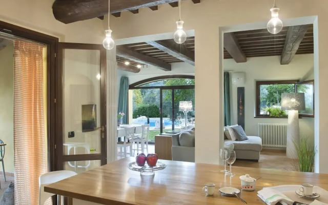 Casale Degli Ulivi 10 2 Emma Villas
