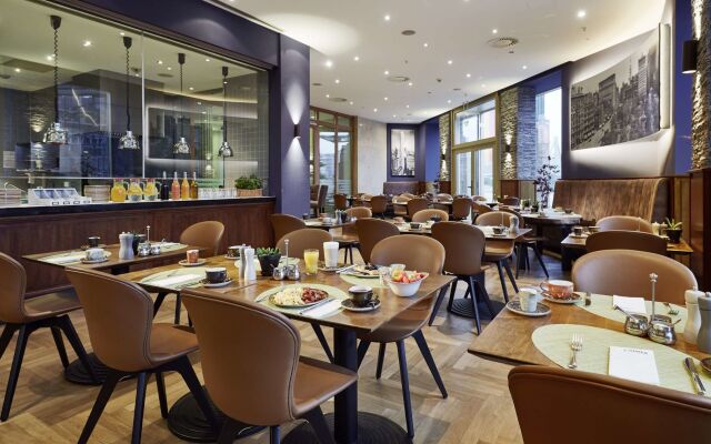 Lindner Hotel Frankfurt Main Plaza, part of JdV by Hyatt