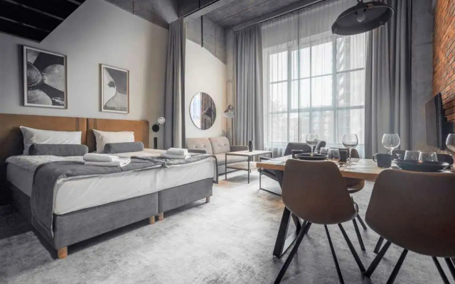 MONTOWNIA Lofts & Experience