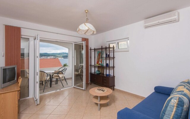 Beautiful Apartment in Kuciste-perna With 1 Bedrooms and Wifi