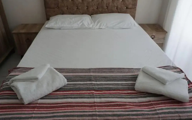 Lovely 2 Rooms Apartment With Pool and Air Con