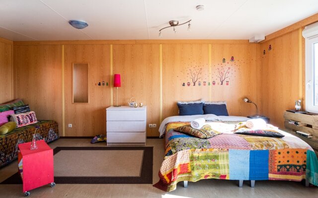 Ytra Lón Farm Lodge