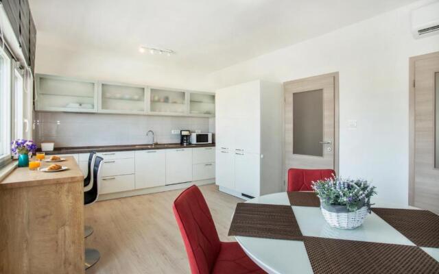 AC Apartment