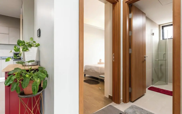 Royal Platinum Condo by Soben Homes