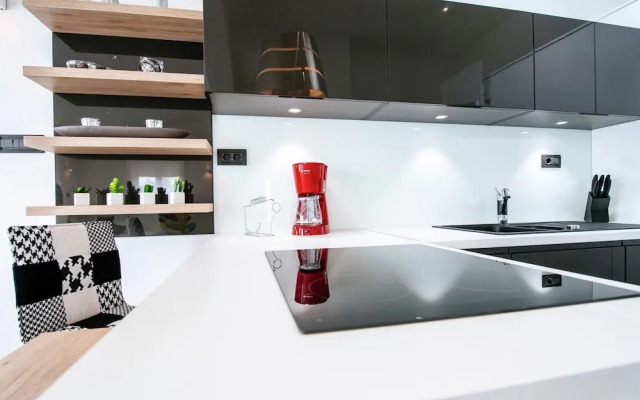 Luxurious Apartment in Zadar With Garden