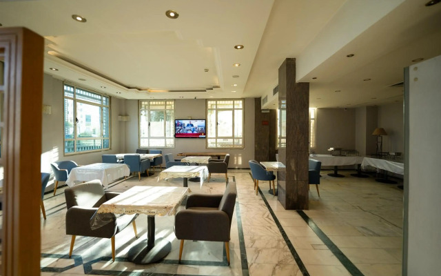 Kindi Hotel