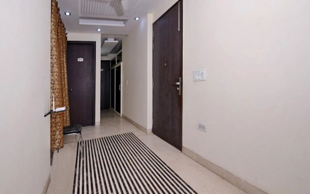 Capital O 466 Hotel Lotus B&b