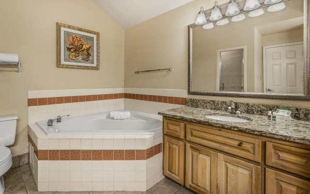 Holiday Inn & Suites Clearwater Beach S-Harbourside by IHG